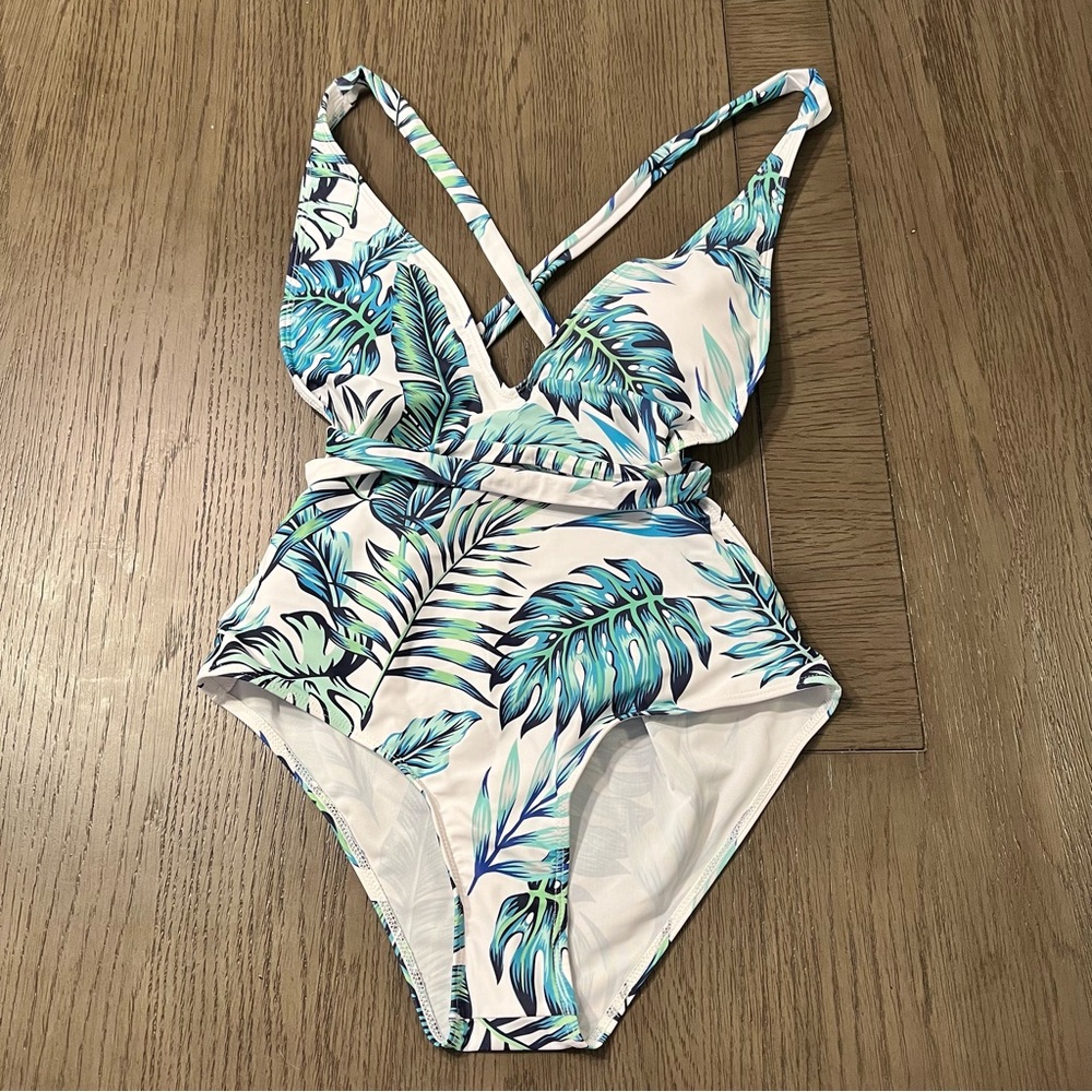 One piece bathing suit